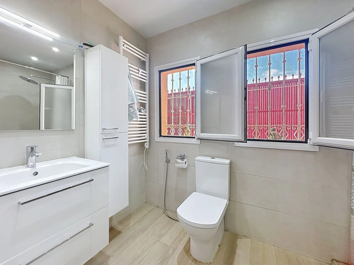 Exclusiva villa en venta en Buenas Noches, Estepona 