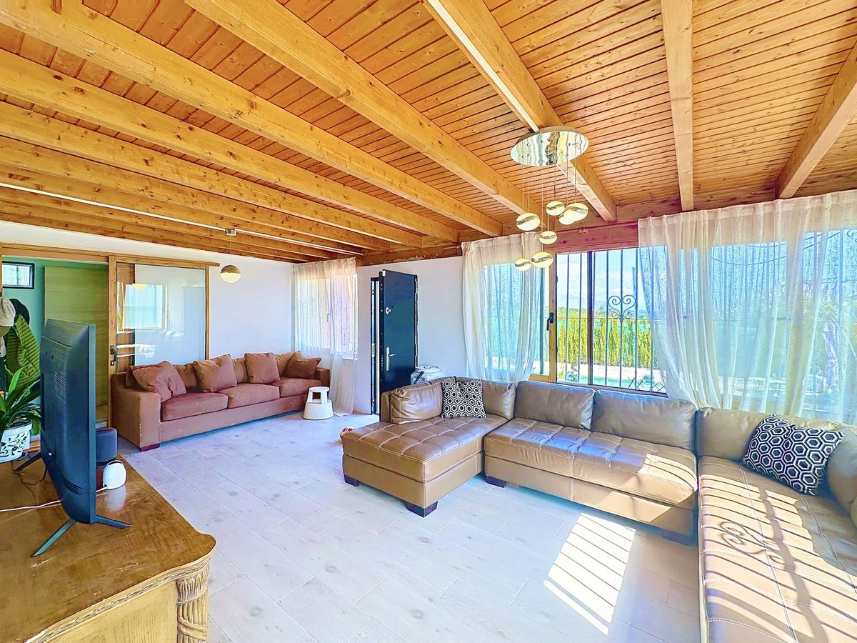 Exclusiva villa en venta en Buenas Noches, Estepona 